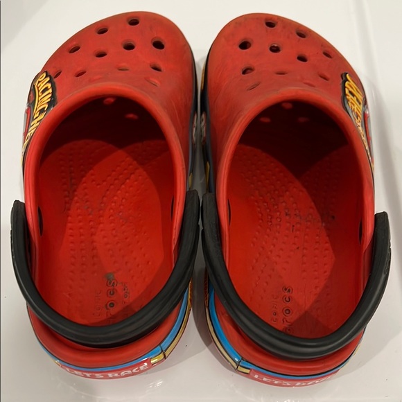 Lightening McQueen Cars Crocs Toddler Size 8 - Picture 4 of 8